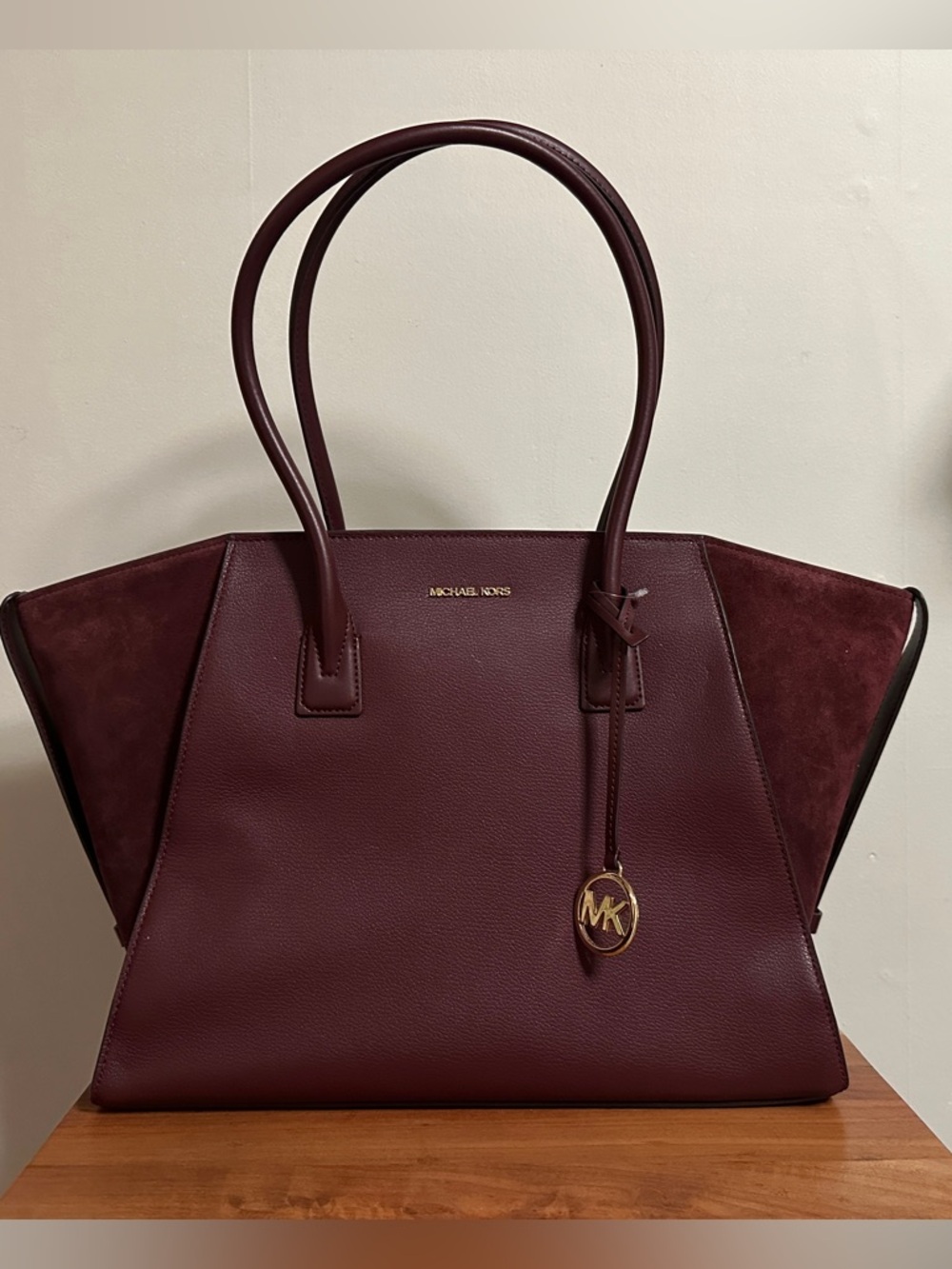 Michael Kors Avril Extra Large Leather and Suede Tote Bag